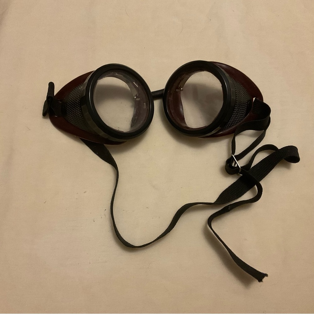 steampunk welding goggles - vintage style